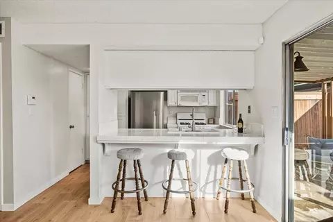 Kitchen - 4051 Oak Villa Cir, Carmichael, CA 95608 photo 1 of 4
