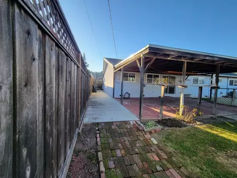 8527 Deervale Rd, Dublin, CA 94568 photo 21