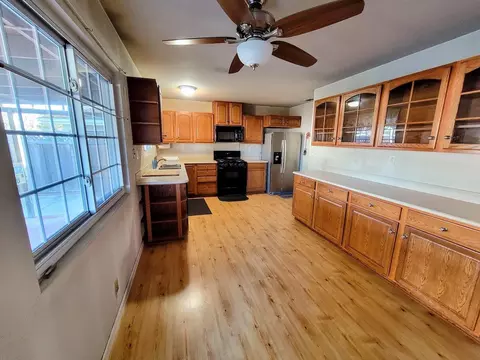 8527 Deervale Rd, Dublin, CA 94568 photo 3