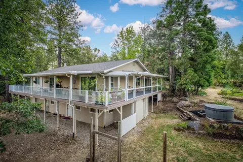 13119 Cement Hill Rd, Nevada City, CA 95959