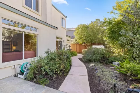 Exterior - 227 Tern Pl, Davis, CA 95616 photo 2 of 7
