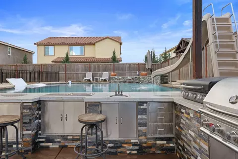 2061 Gunner Pl, Manteca, CA 95337 photo 41