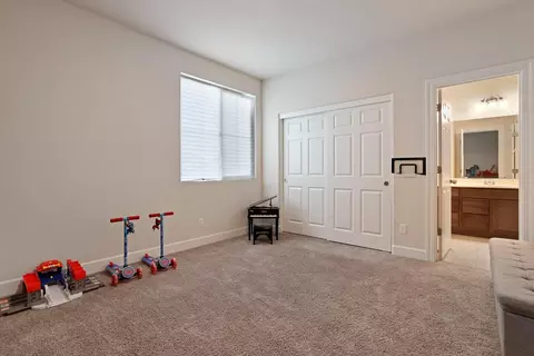 2061 Gunner Pl, Manteca, CA 95337 photo 20