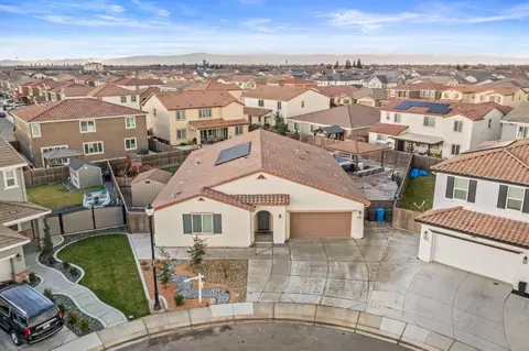 2061 Gunner Pl, Manteca, CA 95337 photo 2