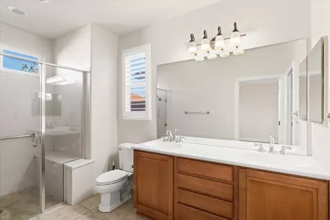 Bath - 2326 Shadow Berry Dr, Manteca, CA 95336 photo 2 of 3