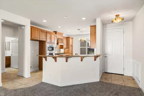 Entry Way - 2326 Shadow Berry Dr, Manteca, CA 95336 photo 5 of 6