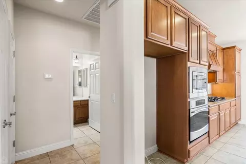 Entry Way - 2326 Shadow Berry Dr, Manteca, CA 95336 photo 3 of 6