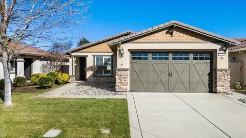Exterior - 2326 Shadow Berry Dr, Manteca, CA 95336 photo 2 of 18