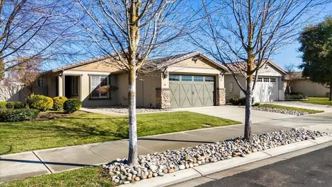 Exterior - 2326 Shadow Berry Dr, Manteca, CA 95336 photo 4 of 18