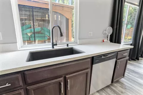 Kitchen - 85 Lavender Ct, Tracy, CA 95376 photo 3 of 4
