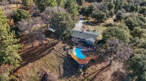 View/Area - 22022 Montgomery Rd, Sonora, CA 95370 photo 8 of 11