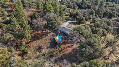View/Area - 22022 Montgomery Rd, Sonora, CA 95370 photo 10 of 11