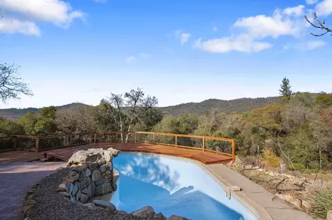 Exterior - 22022 Montgomery Rd, Sonora, CA 95370 photo 14 of 16