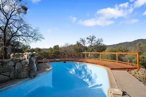 Exterior - 22022 Montgomery Rd, Sonora, CA 95370 photo 15 of 16
