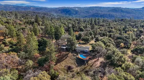 View/Area - 22022 Montgomery Rd, Sonora, CA 95370 photo 9 of 11