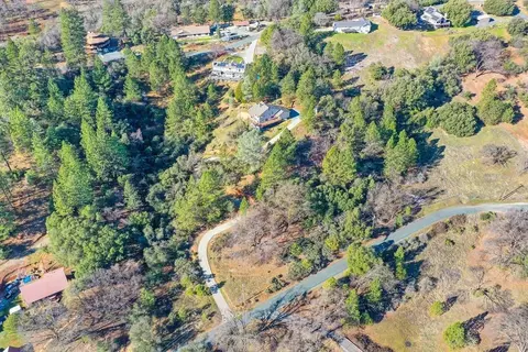 View/Area - 870 Hilltop Ct, Applegate, CA 95703 photo 4 of 5