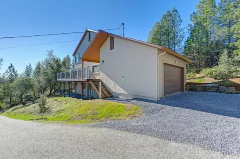 Exterior - 870 Hilltop Ct, Applegate, CA 95703 photo 14 of 18