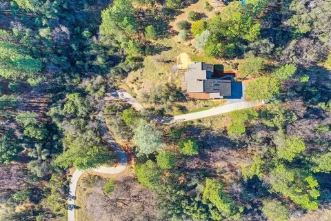 View/Area - 870 Hilltop Ct, Applegate, CA 95703 photo 3 of 5