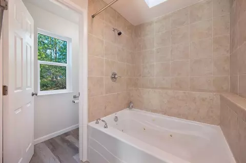 Bath - 870 Hilltop Ct, Applegate, CA 95703 photo 3 of 3