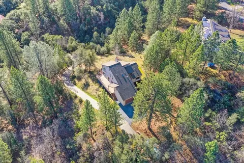 View/Area - 870 Hilltop Ct, Applegate, CA 95703 photo 2 of 5
