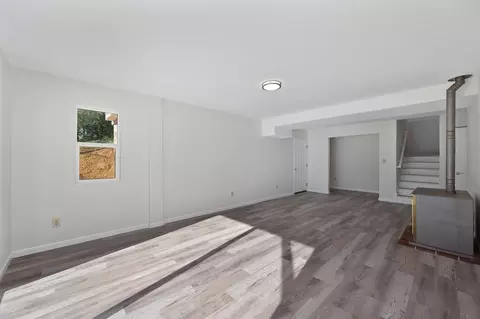 Living - 870 Hilltop Ct, Applegate, CA 95703 photo 8 of 8