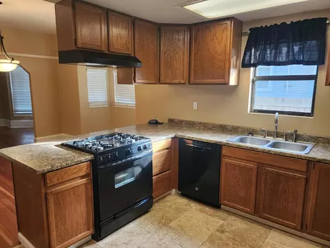 115 Poplar Ave, Modesto, CA 95354 photo 8