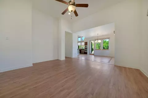 Living - 2007 Thomas Dr, Jackson, CA 95642 photo 2 of 6