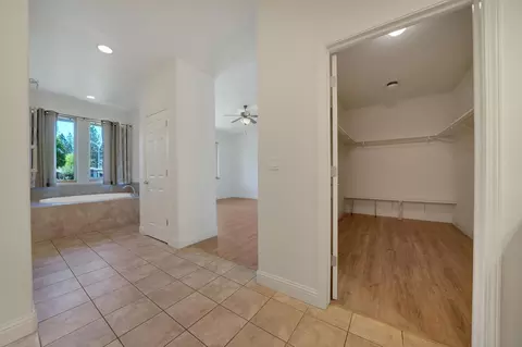 Entry Way - 2007 Thomas Dr, Jackson, CA 95642 photo 5 of 5