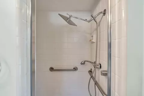 Bath - 4821 Jan Dr, Carmichael, CA 95608 photo 5 of 5