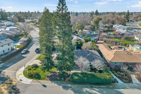 View/Area - 4821 Jan Dr, Carmichael, CA 95608 photo 7 of 8