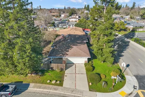 View/Area - 4821 Jan Dr, Carmichael, CA 95608 photo 8 of 8