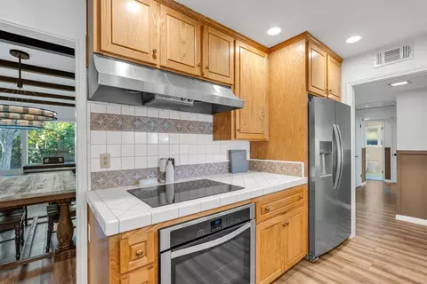 Kitchen - 4821 Jan Dr, Carmichael, CA 95608 photo 6 of 8