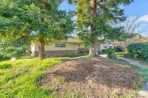 Exterior - 4821 Jan Dr, Carmichael, CA 95608 photo 3 of 12