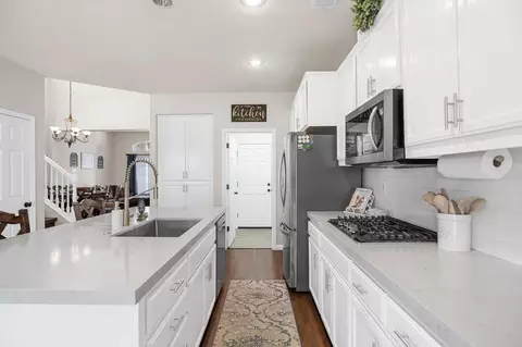 Kitchen - 3700 Kee Ct, Modesto, CA 95355 photo 2 of 3