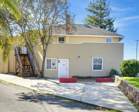 1011 Vernon St, Roseville, CA 95678