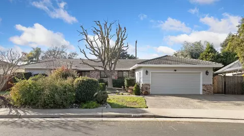 2034 Edgewood Dr, Lodi, CA 95242 photo 4