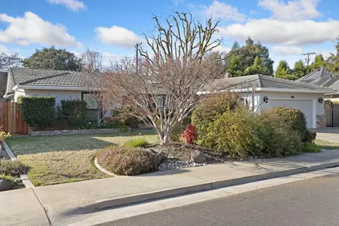 2034 Edgewood Dr, Lodi, CA 95242 photo 3