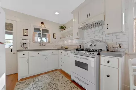 Kitchen - 30 Nickerson St, Sutter Creek, CA 95685 photo 5 of 7