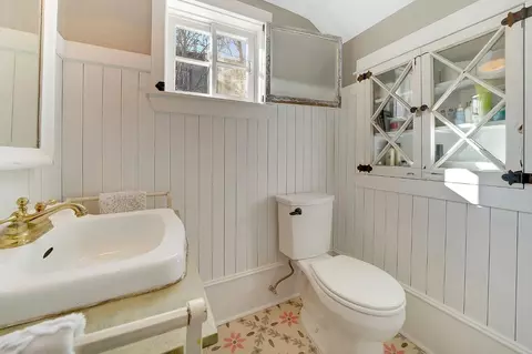 Bath - 30 Nickerson St, Sutter Creek, CA 95685 photo 4 of 4