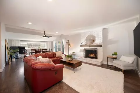 Living - 6426 Teal Way, Carmichael, CA 95608 photo 1 of 3