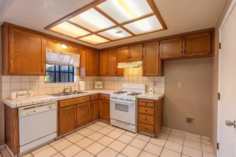 1117 Comanche Ct, Modesto, CA 95351 photo 13