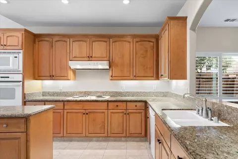 1616 Magic Ln, Lodi, CA 95242 photo 9