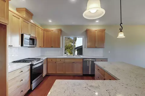 Kitchen - 13060 Thistle Loop, Penn Valley, CA 95946 photo 2 of 3