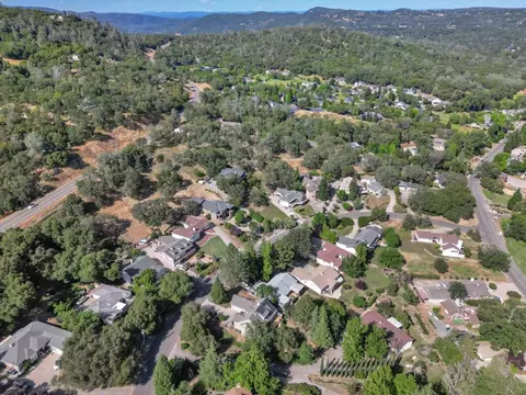 View/Area - 13060 Thistle Loop, Penn Valley, CA 95946 photo 2 of 7