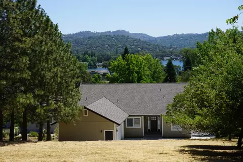 Exterior - 13060 Thistle Loop, Penn Valley, CA 95946 photo 5 of 10