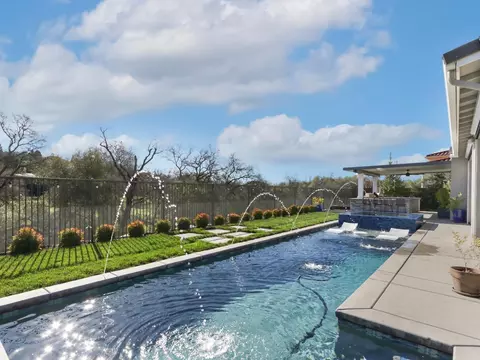 Exterior - 4308 Red Maple Ct, Rocklin, CA 95765 photo 9 of 11