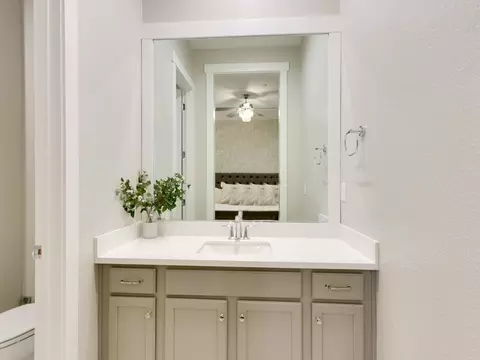 Bath - 4308 Red Maple Ct, Rocklin, CA 95765 photo 6 of 10
