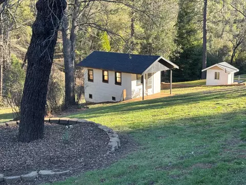 6650 Starlight Ln, Mountain Ranch, CA 95246