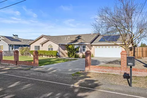 Exterior - 591 E Galin Rd, French Camp, CA 95231 photo 4 of 10