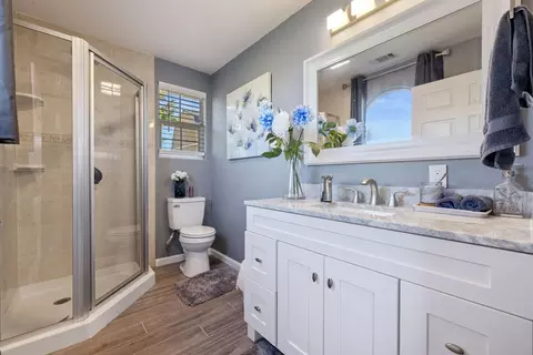 Bath - 591 E Galin Rd, French Camp, CA 95231 photo 1 of 4